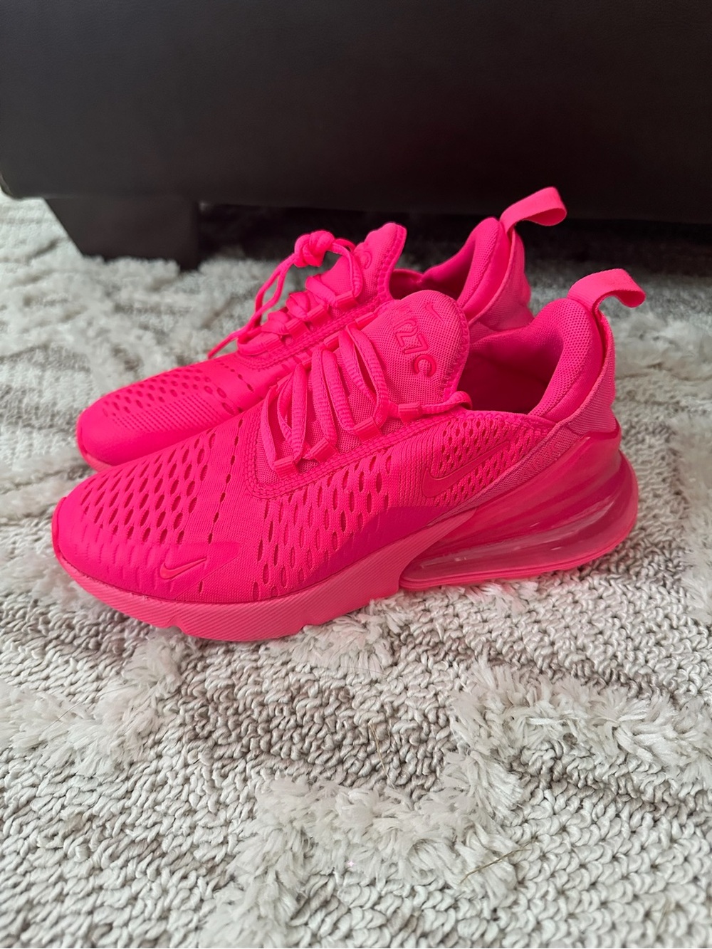Nike Air Max 270 Triple Pink